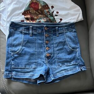 American Eagle Ne(x)t Level Stretch Super Hi-Rise Shortie size 12